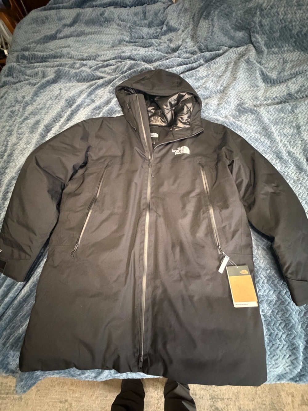 The North Face Black Men's Insulated Hooded Puffer Coat
